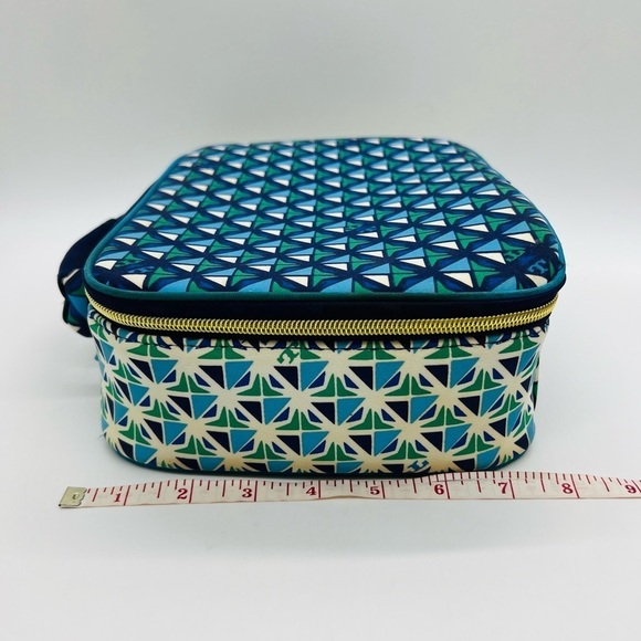 TORY BURCH TARGET BLUE GEOMETRIC STYLE ZIPPERED LUNCHBOX - Picture 9 of 15